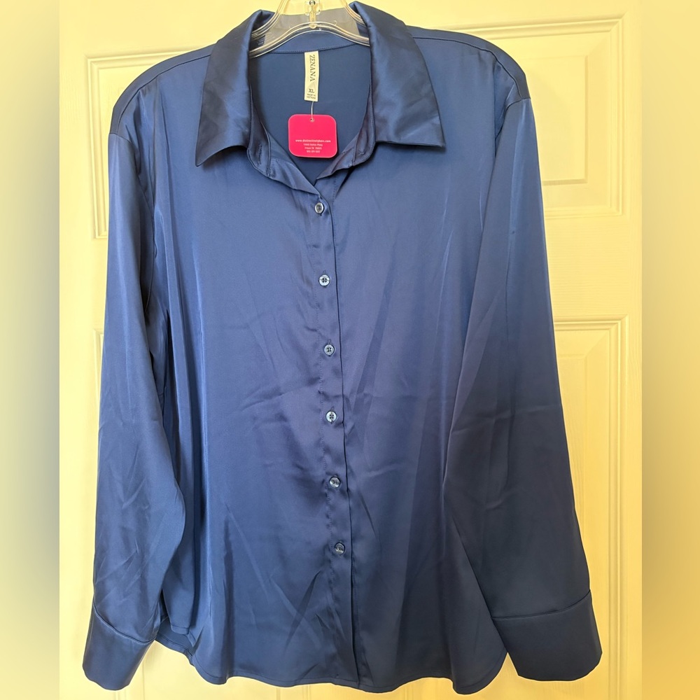 Zenana Outfitters Blue Shirt